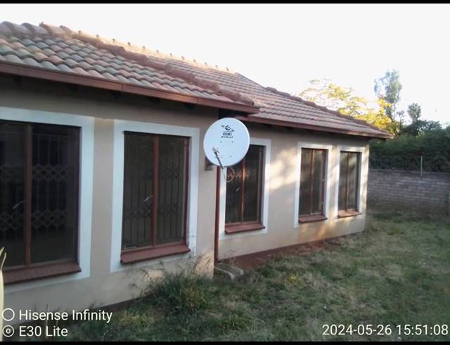3 BEDROOM HOUSE FOR SALE IN KARENPARK